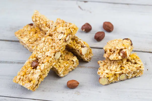 Read more about the article Protein Bars: The Perfect Snack for Your Active Lifestyle